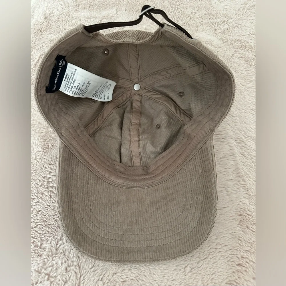 Abercrombie & Fitch Brown Corduroy Baseball Hat - Picture 5 of 6